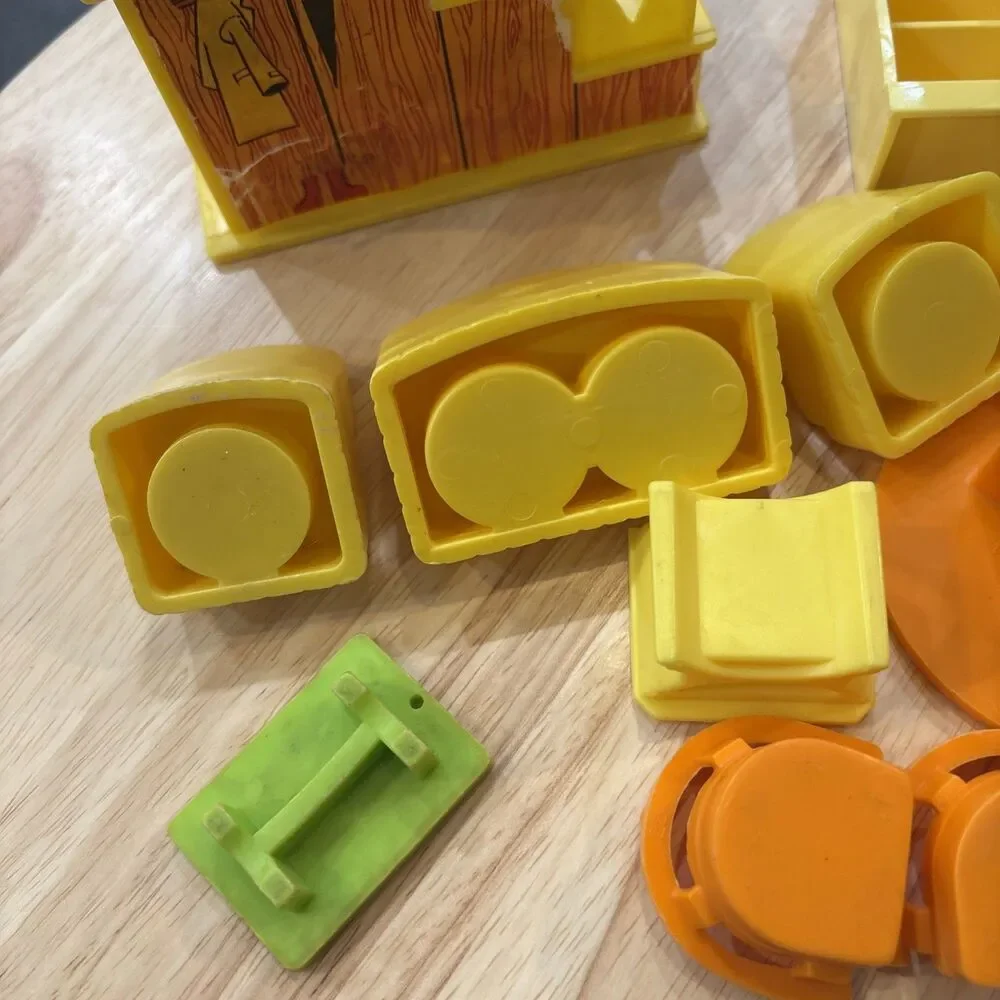 Fisher-Price accessories common